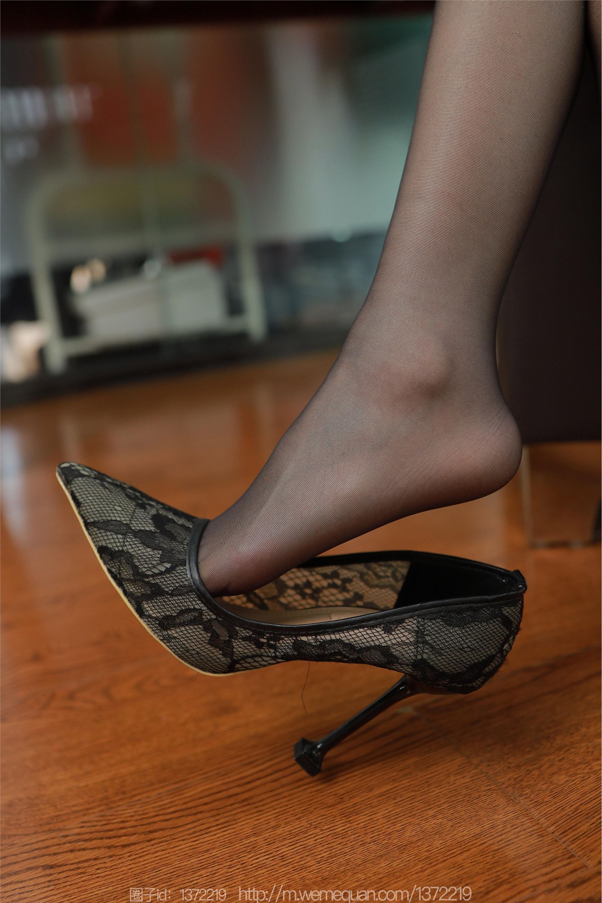 IESS异思趣向  2023.01.17 丝享家 1332 小婕《新年快乐！》